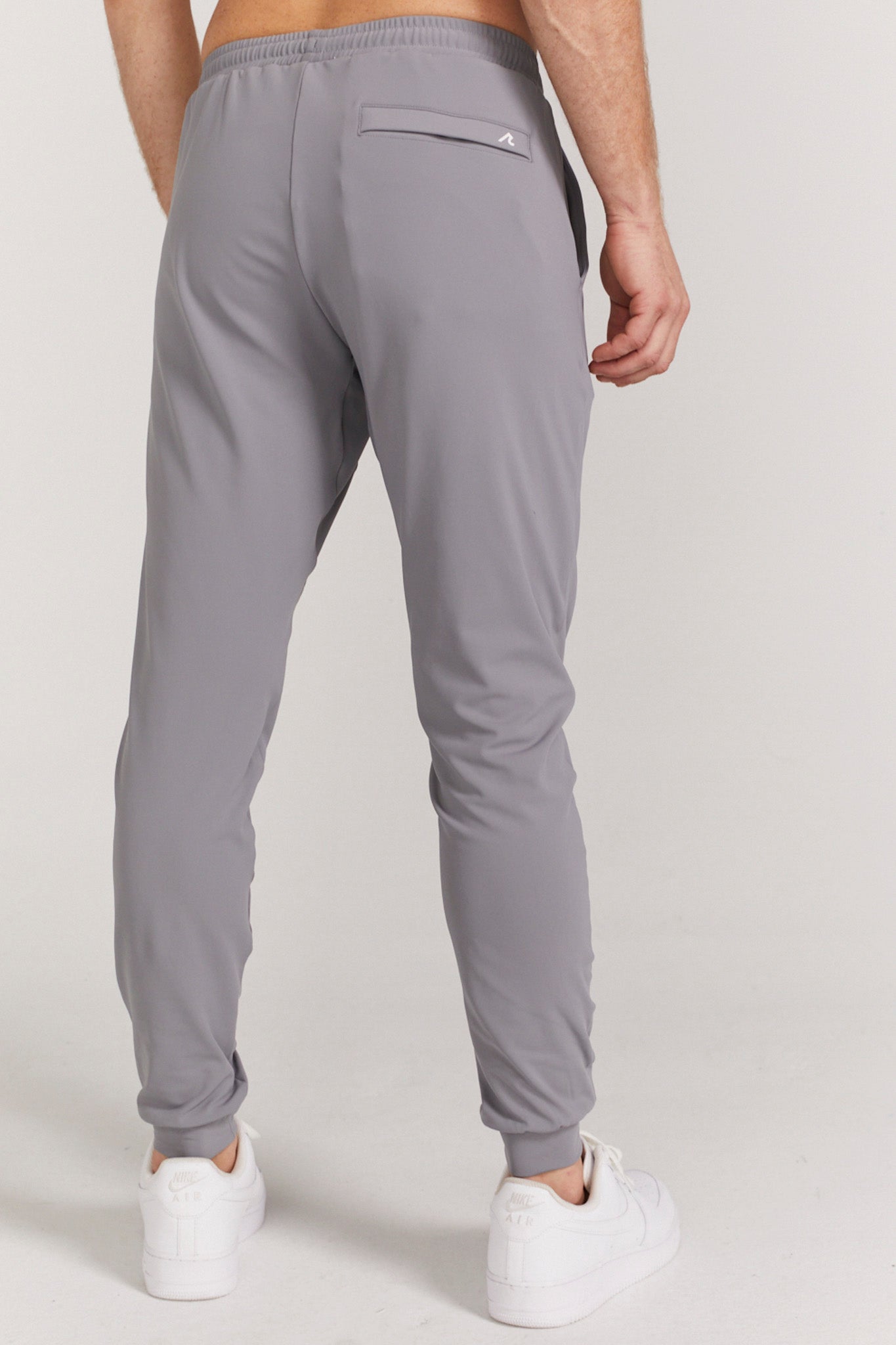 Donahue Jogger in Shadow