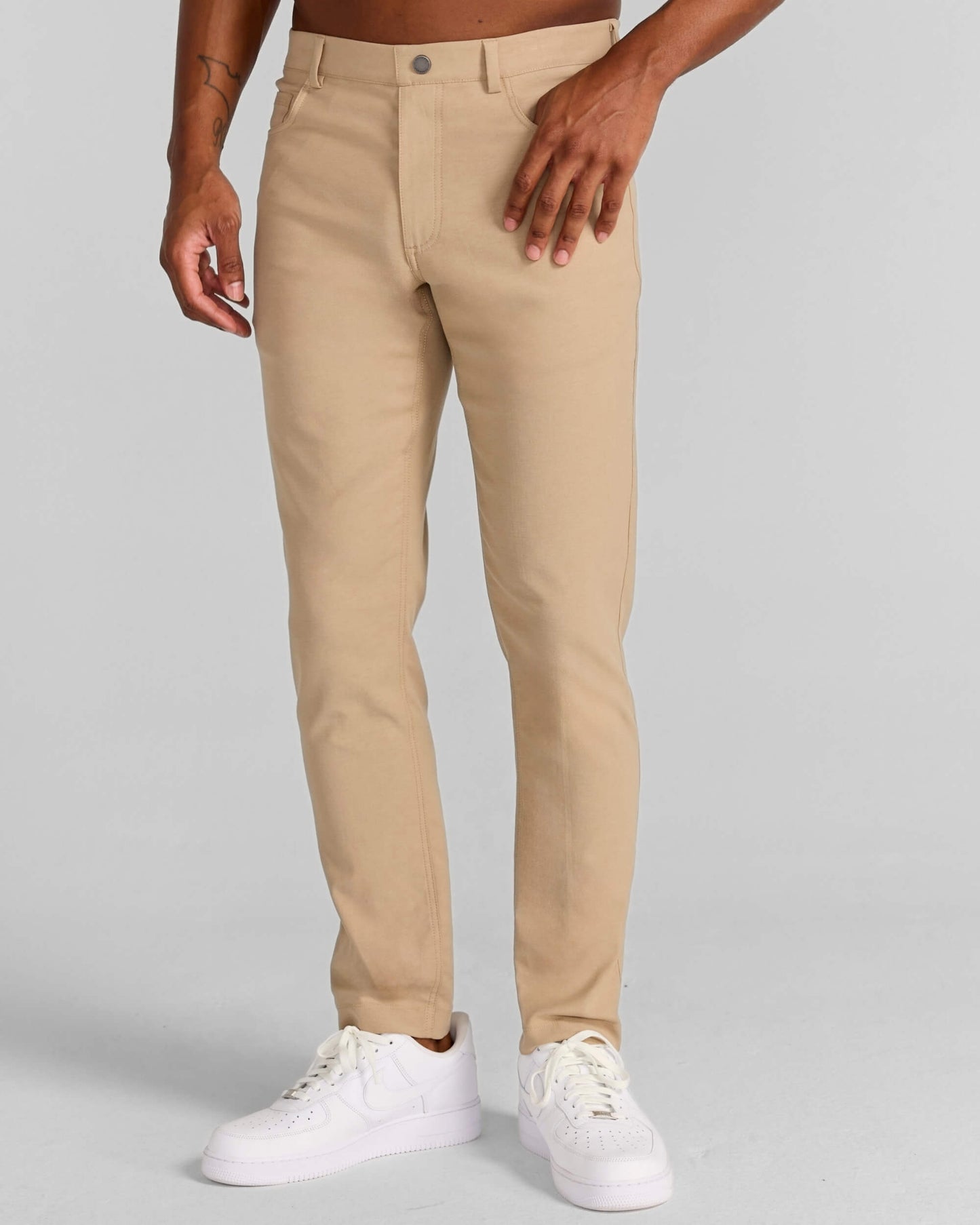 Calvin Pull-On Chino in Bark