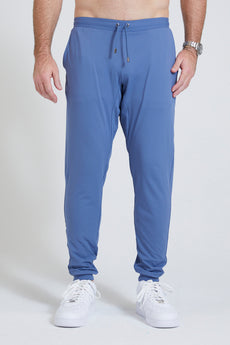 Image of the donahue jogger in blue horizon ss23