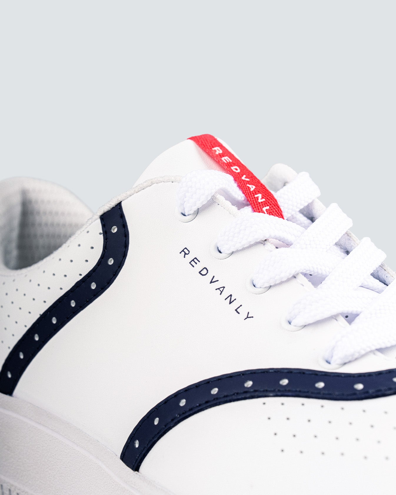 Cavalier Shoe in Navy/Red