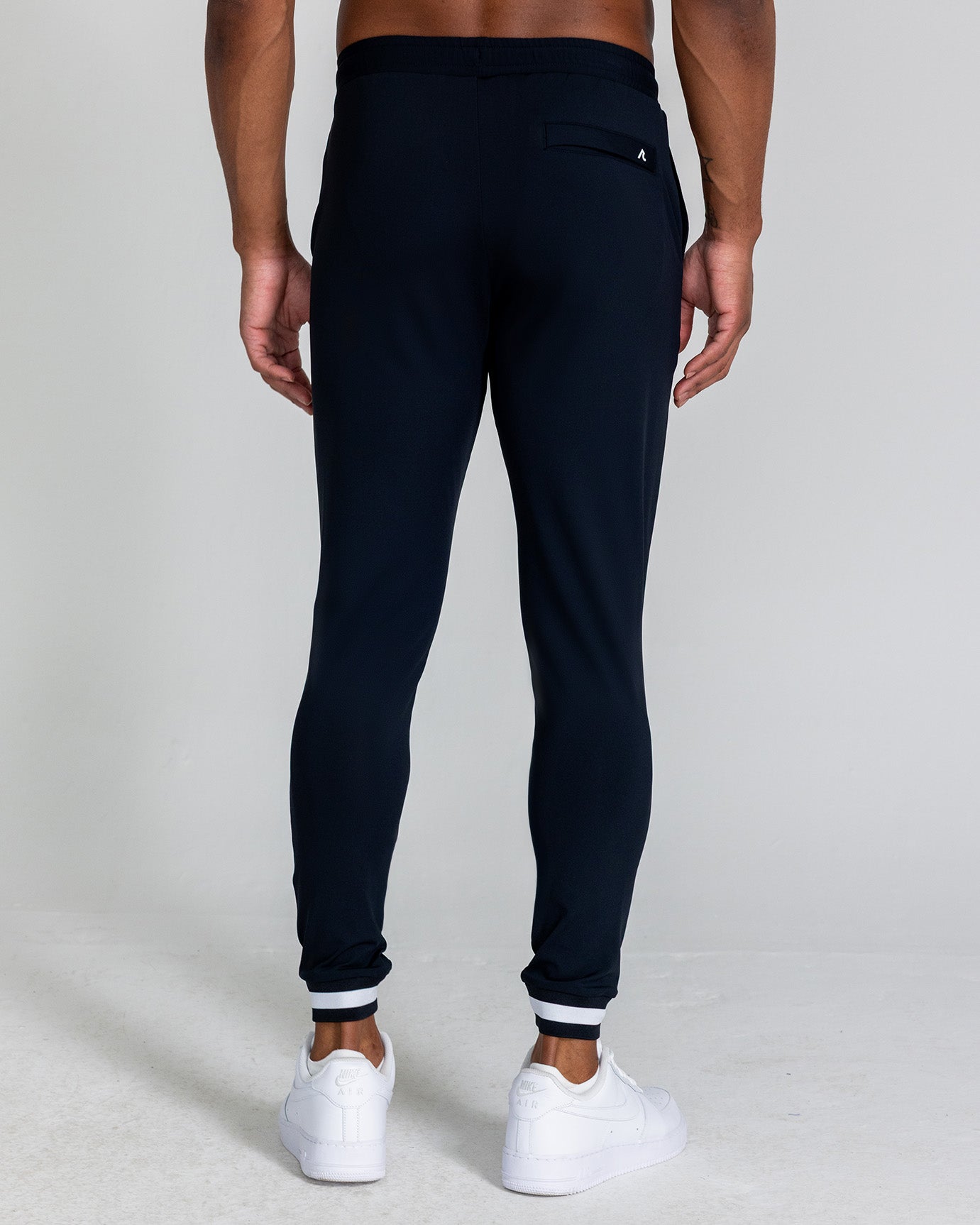 Coleman Jogger in Tuxedo