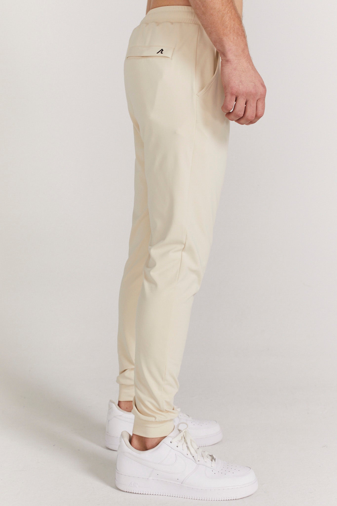 Donahue Jogger in Oat