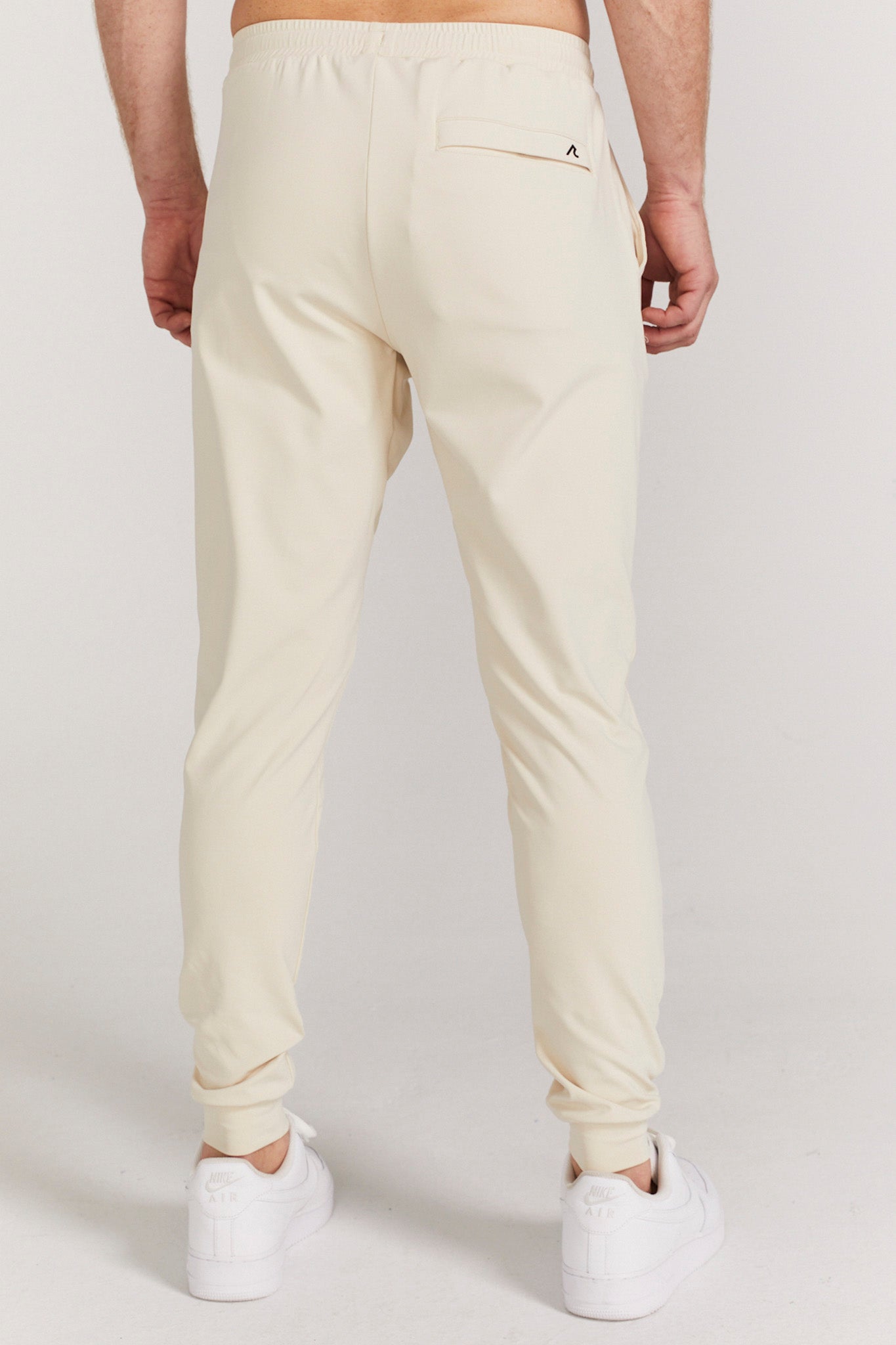 Donahue Jogger in Oat