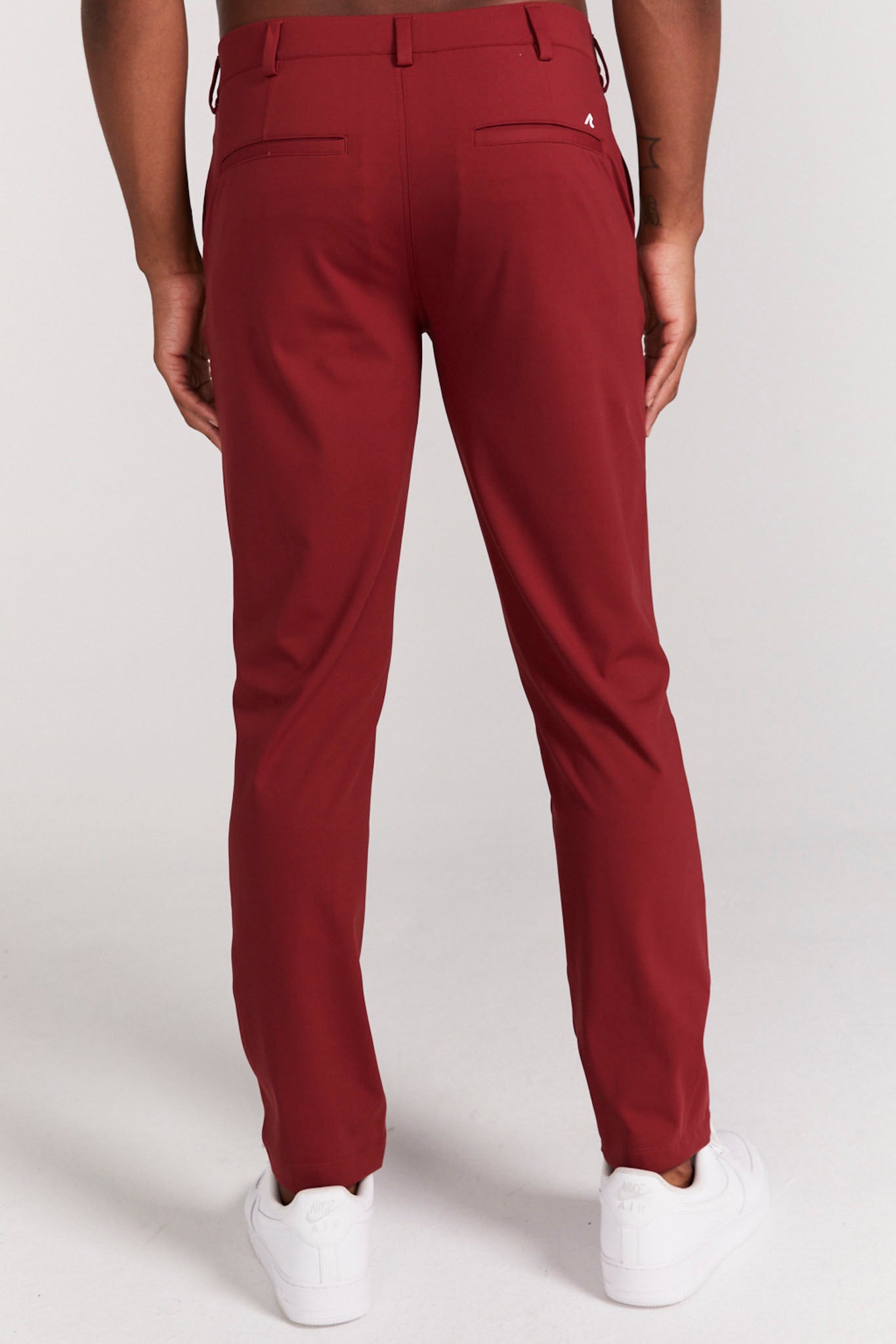 Bradley Pull-On Trouser in Maroon