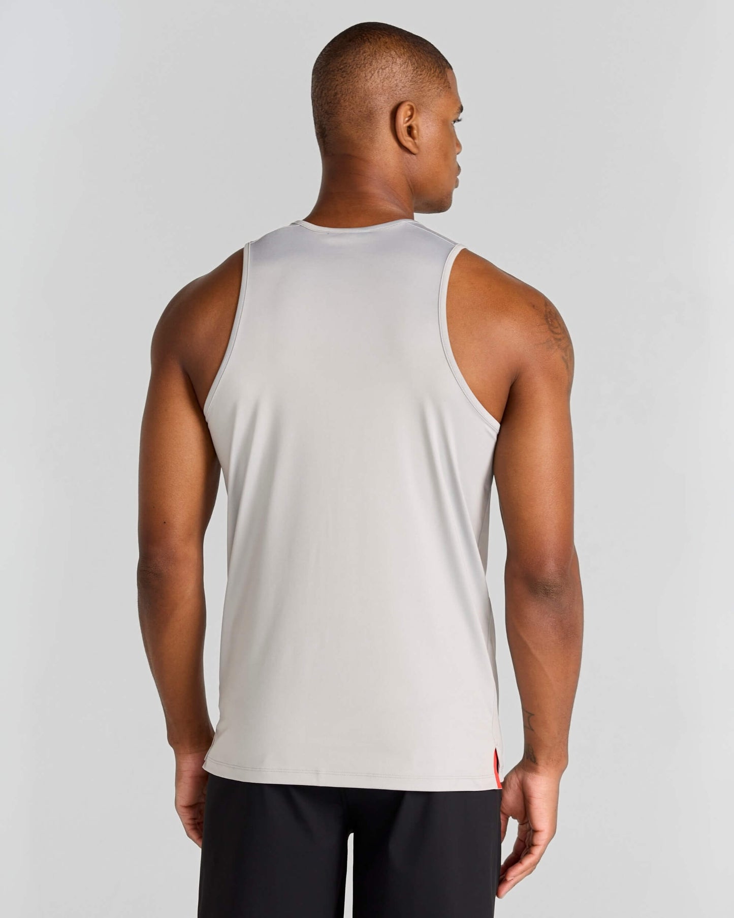 Meyer Tank in Glacier Gray