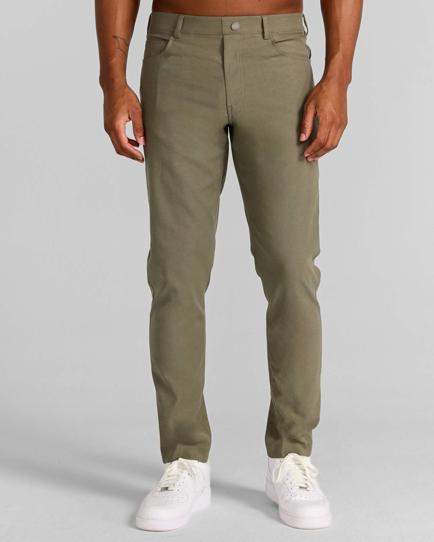 Calvin Pull-On Chino in Olive