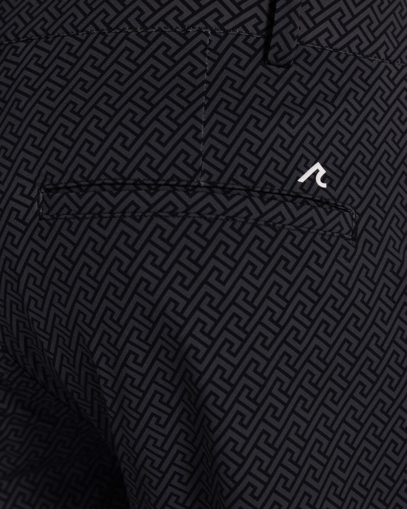 Printed Hanover Pull-On Short Geo Icon in Tuxedo Multi