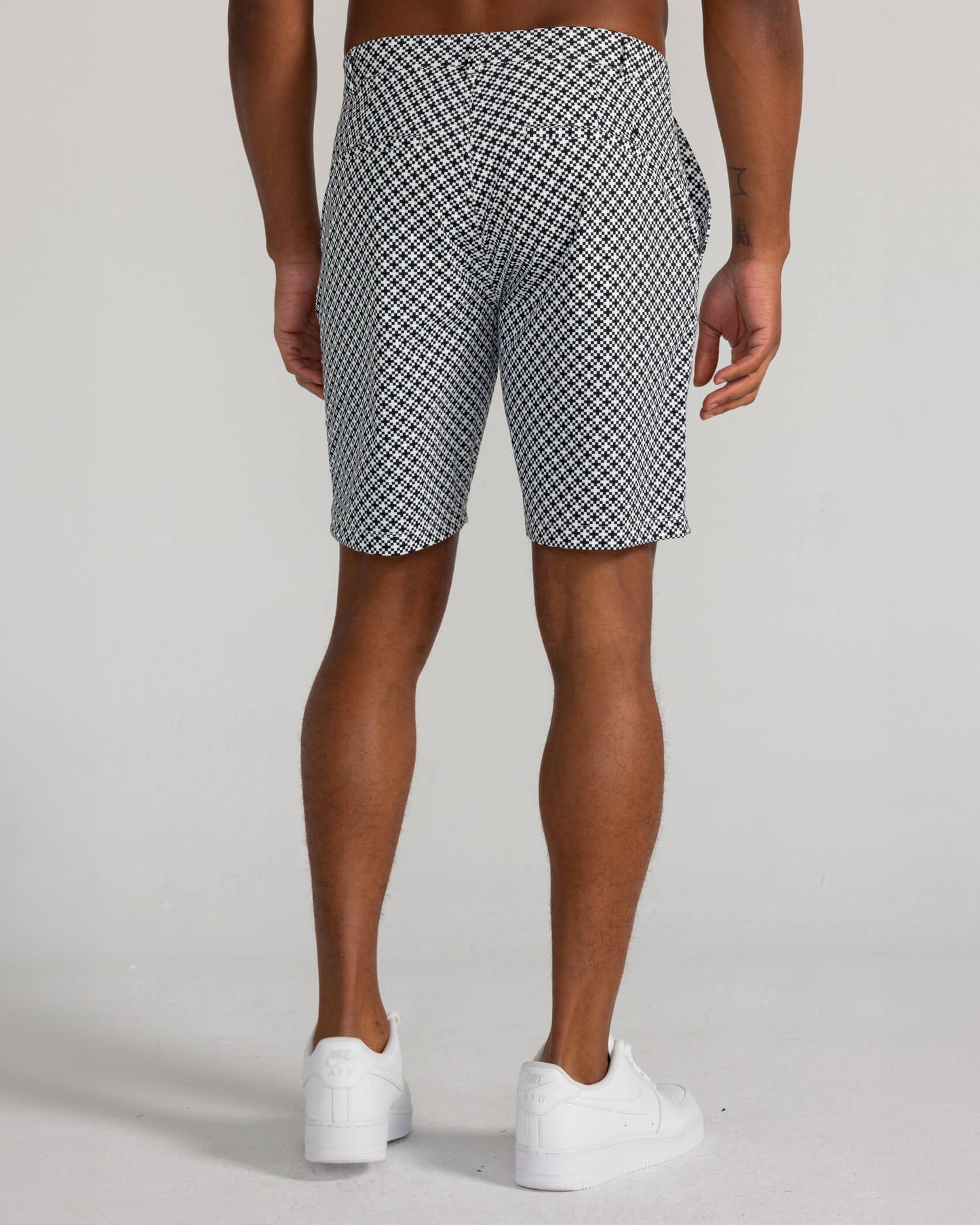 Printed Hanover Pull-On Short Abbott in Bright White/Tuxedo