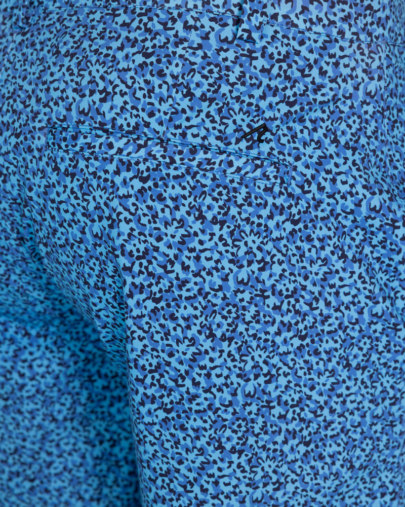 Printed Hanover Pull-On Short Randall in Blue Yonder Multi