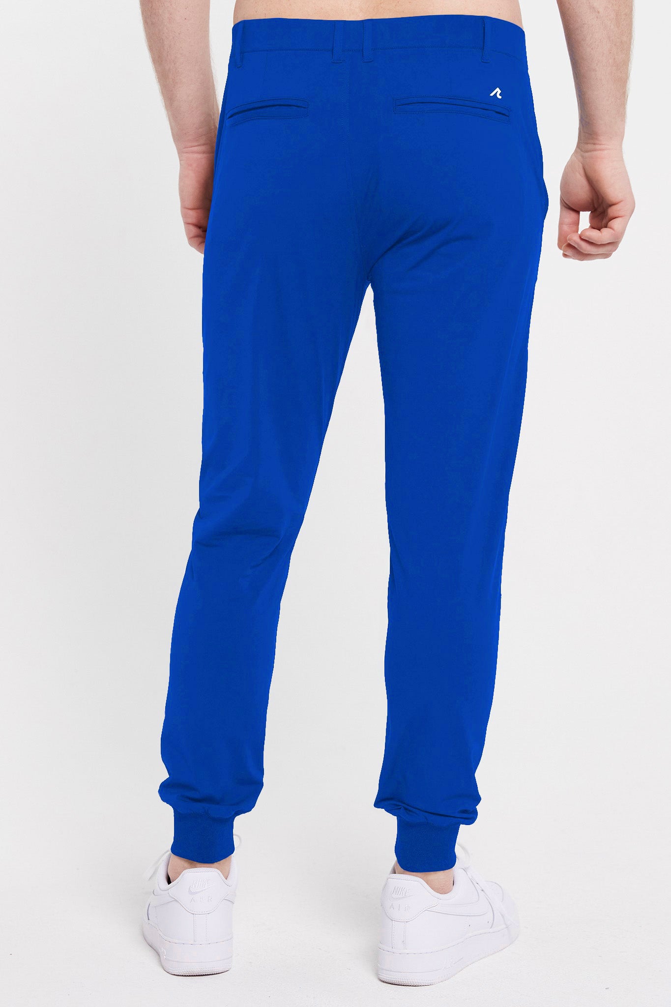 Image of the halliday pull-on jogger in olympic ss23