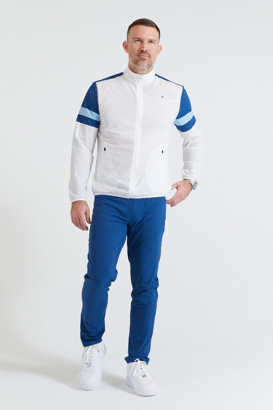 Image of the elston windbreaker in bright white ss23