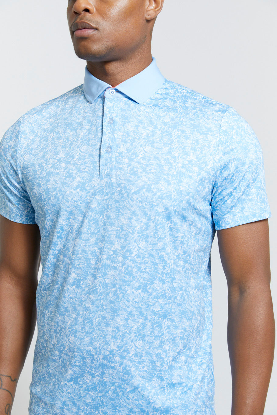 Image of the maxwell polo in skydiver ss23