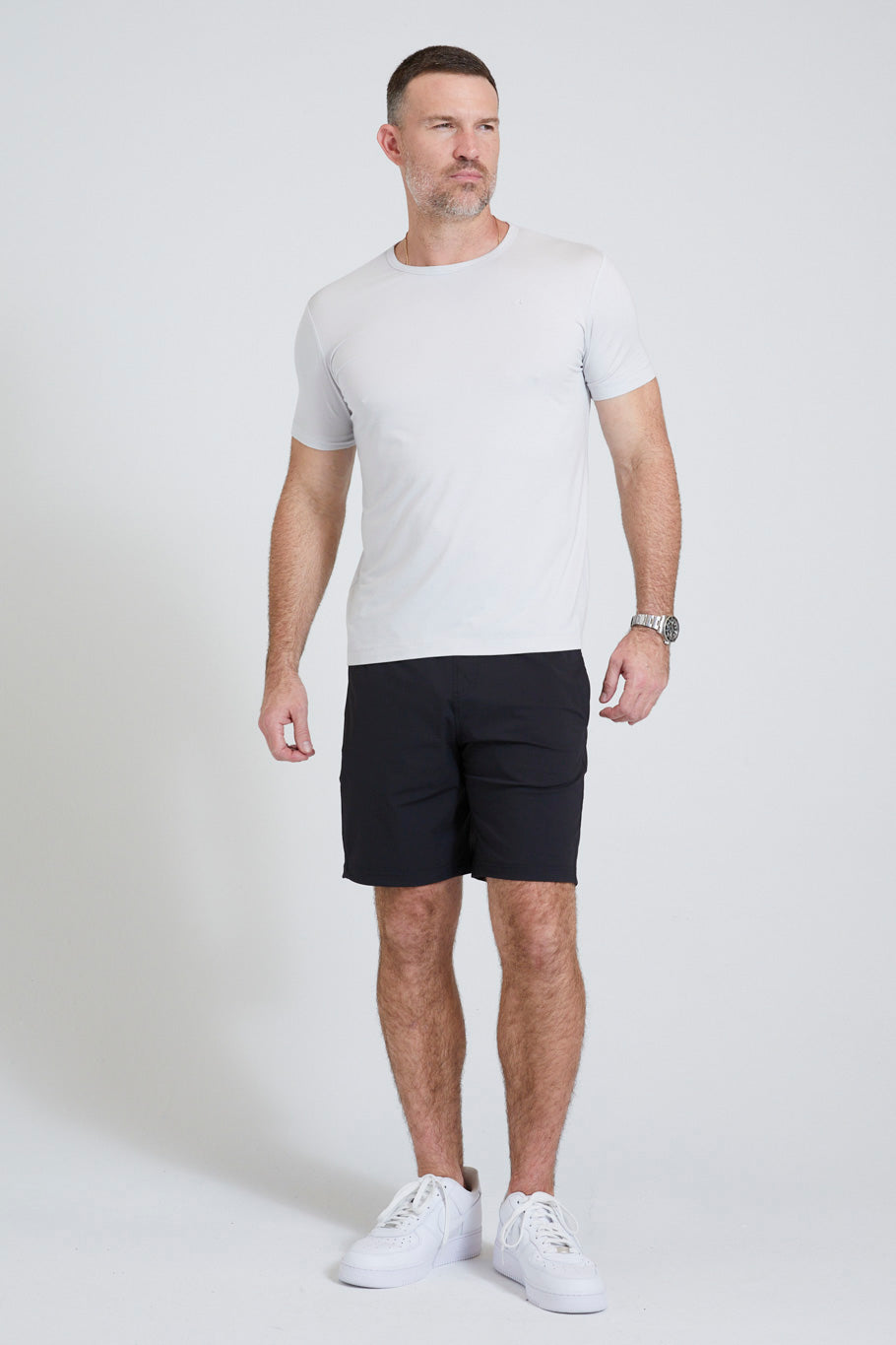 Image of the sussex tee in glacier gray ss23